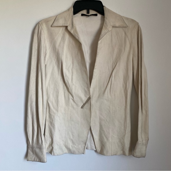 Gucci Silver Tone Bar Pin with Suede Shirt - Picture 6 of 16